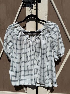 Ann Taylor White Plaid Puff Sleeve Peasant Blouse